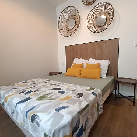 Appartement Centre Ville Historique Avec Terrasse Et Climatise Périgueux Eksteriør bilde